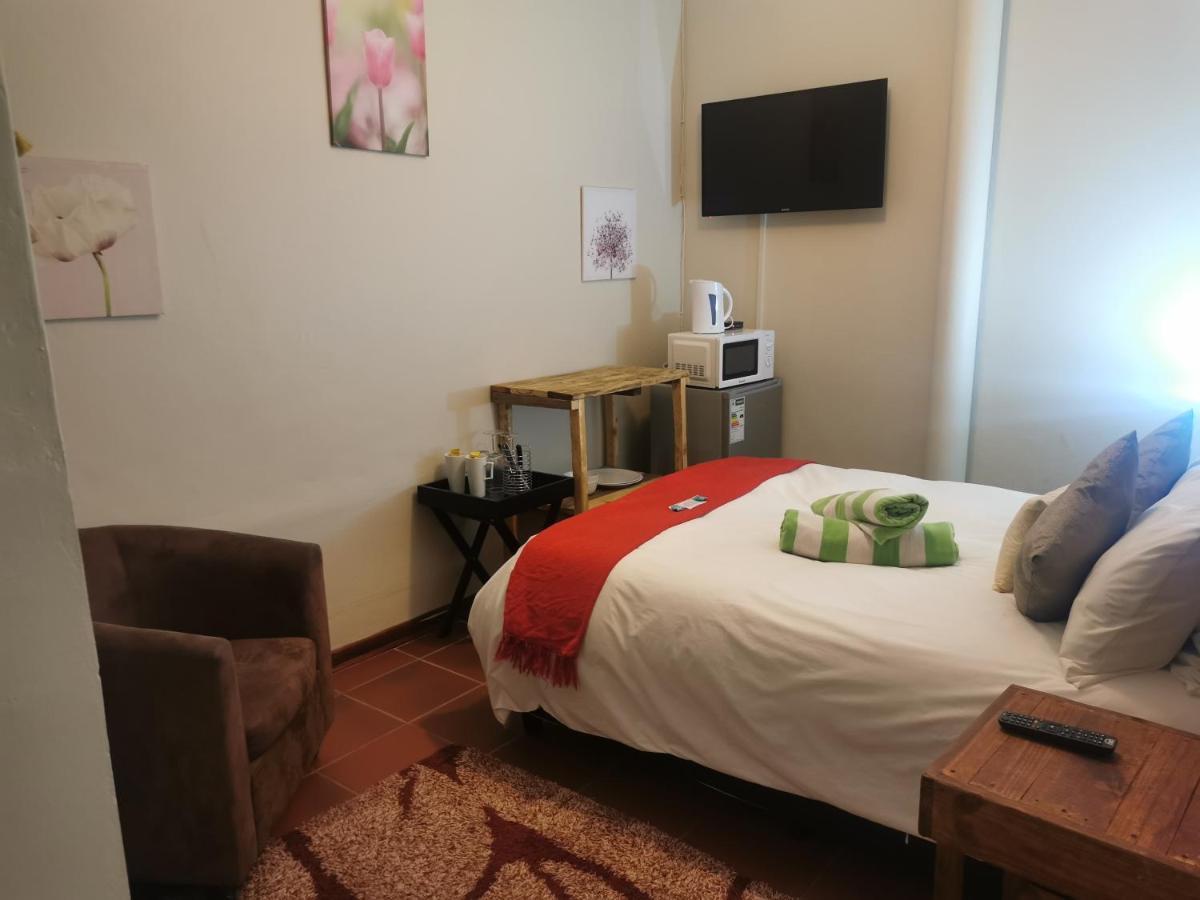Sun Deck Lodge Hartbeespoort Ngoại thất bức ảnh