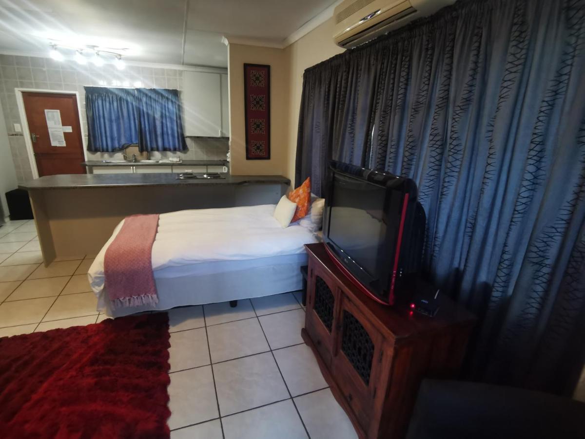 Sun Deck Lodge Hartbeespoort Ngoại thất bức ảnh