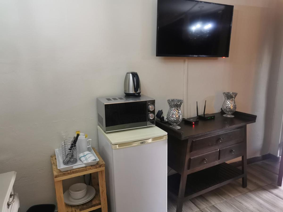 Sun Deck Lodge Hartbeespoort Ngoại thất bức ảnh