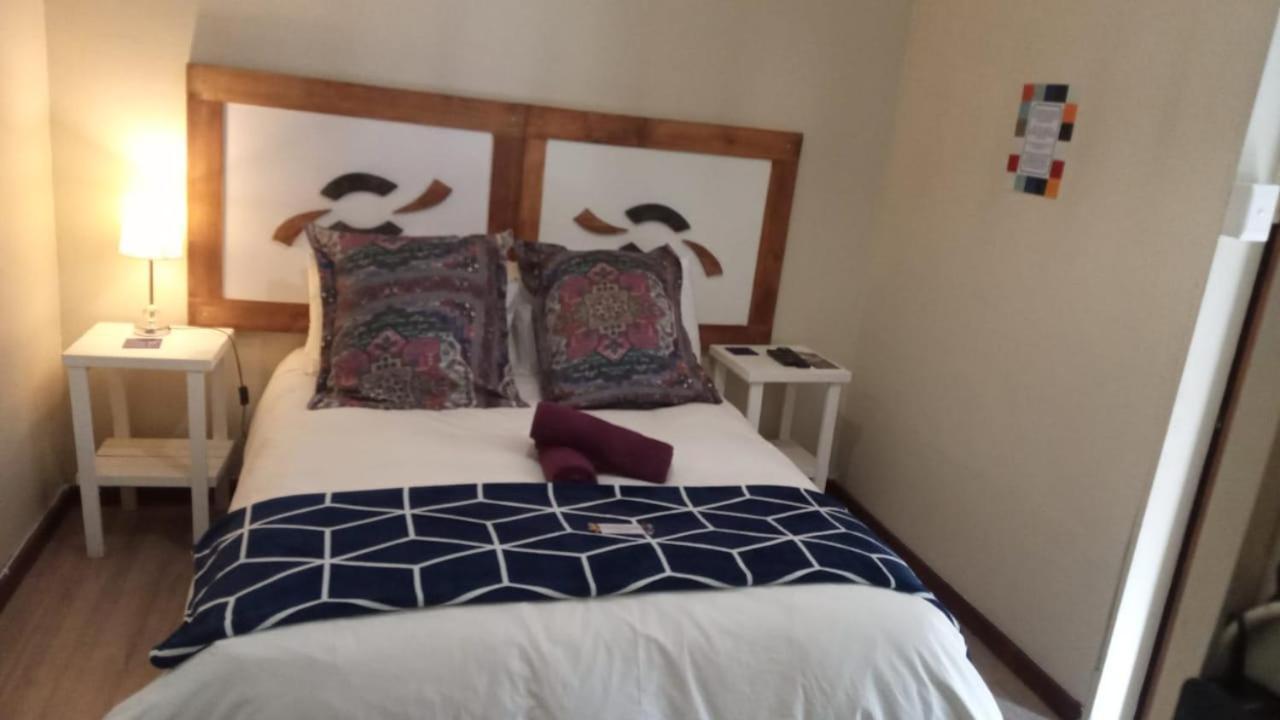 Sun Deck Lodge Hartbeespoort Ngoại thất bức ảnh